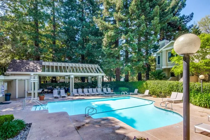 943 La Mesa Terrace B, Sunnyvale, California 94086