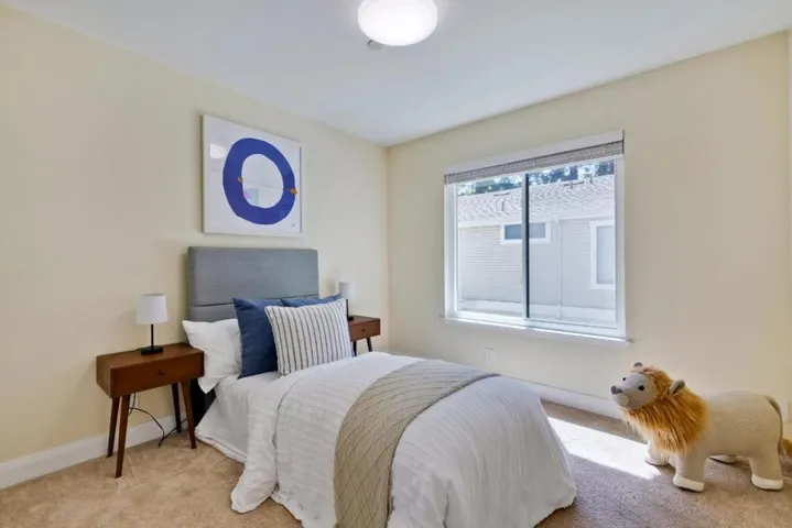 943 La Mesa Terrace B, Sunnyvale, California 94086