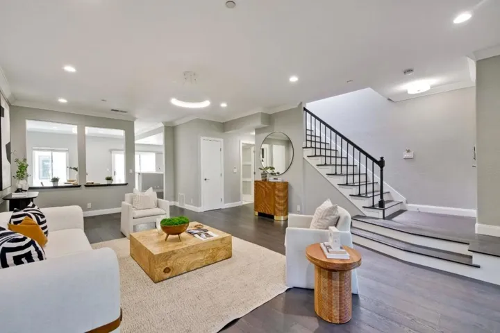 943 La Mesa Terrace B, Sunnyvale, California 94086