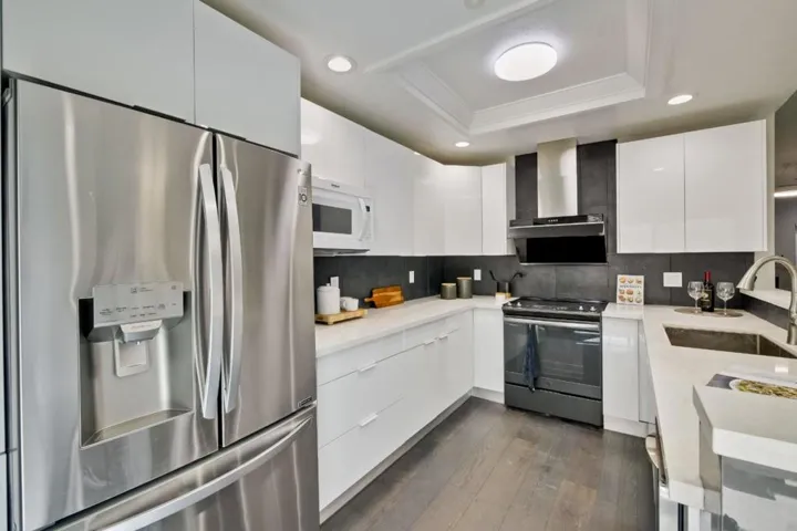 943 La Mesa Terrace B, Sunnyvale, California 94086