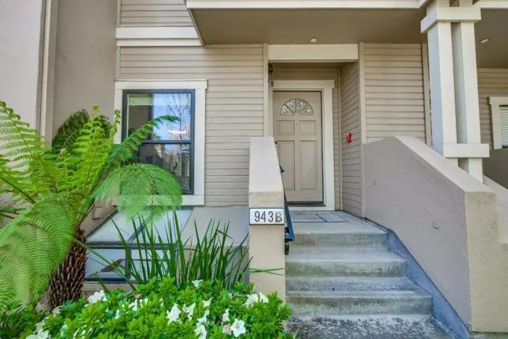943 La Mesa Terrace B, Sunnyvale, California 94086