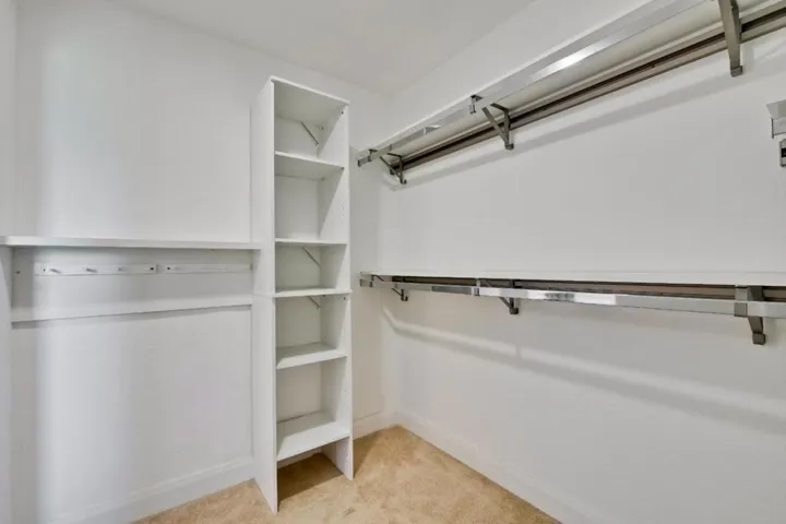 943 La Mesa Terrace B, Sunnyvale, California 94086