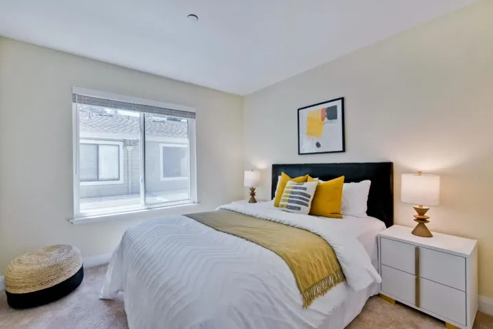 943 La Mesa Terrace B, Sunnyvale, California 94086