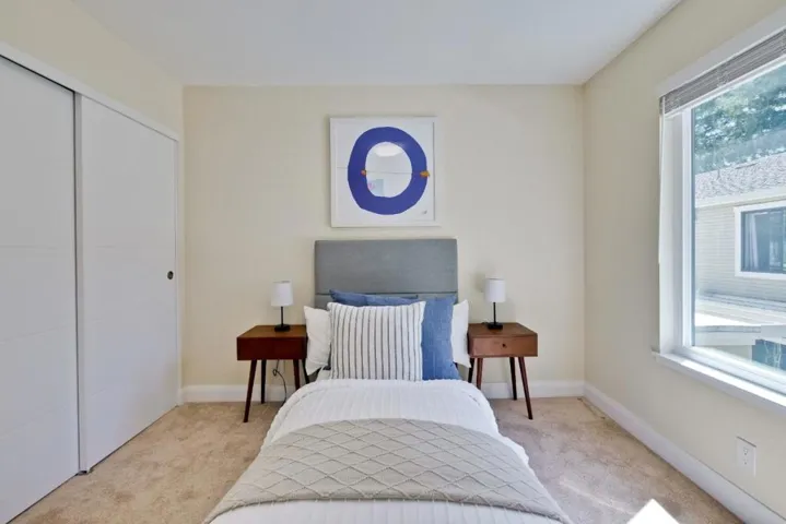 943 La Mesa Terrace B, Sunnyvale, California 94086