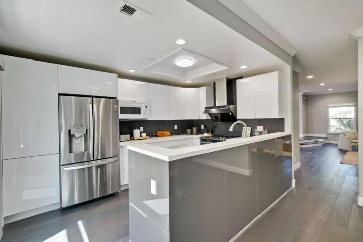 943 La Mesa Terrace B, Sunnyvale, California 94086
