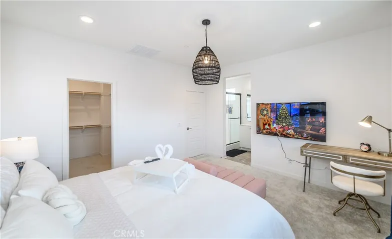 251 Goldfinch Street, Rancho Mission Viejo, California 92694