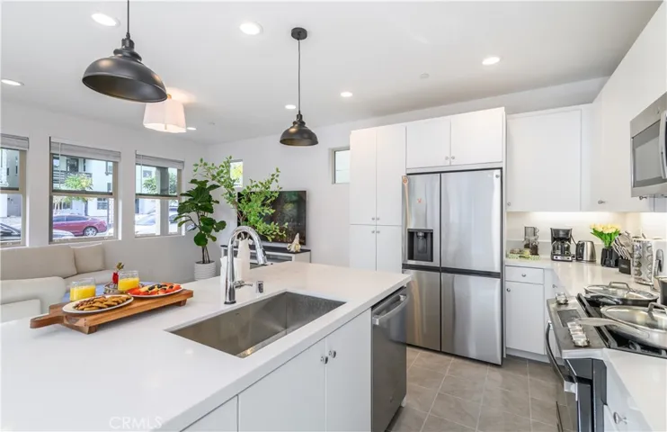 251 Goldfinch Street, Rancho Mission Viejo, California 92694