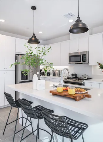 251 Goldfinch Street, Rancho Mission Viejo, California 92694
