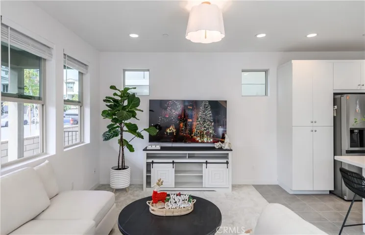251 Goldfinch Street, Rancho Mission Viejo, California 92694