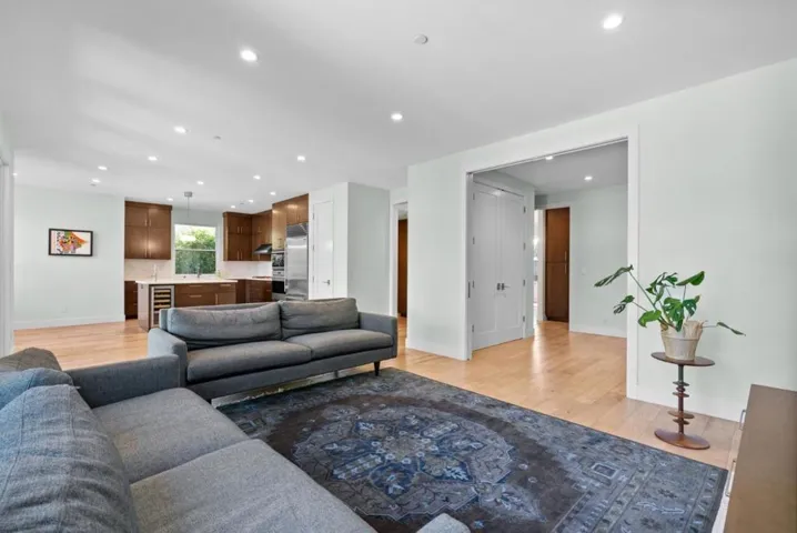 2777 Kipling Street, Palo Alto, California 94306