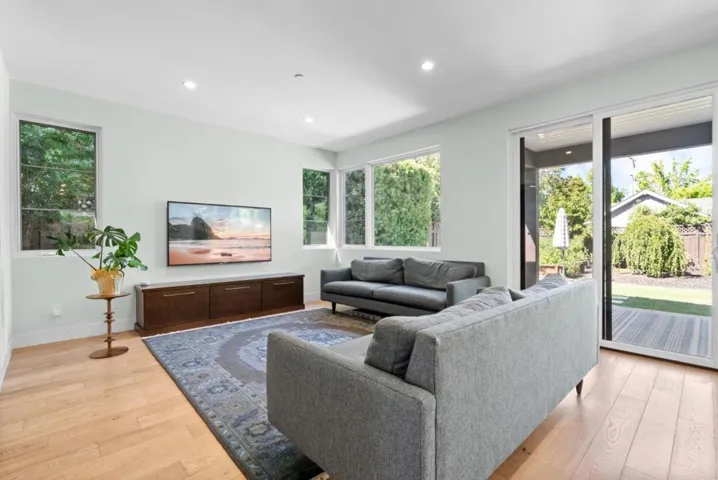 2777 Kipling Street, Palo Alto, California 94306