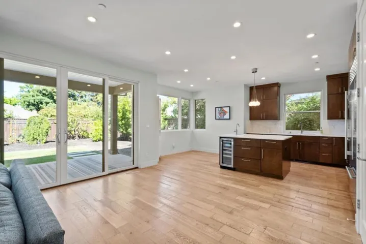 2777 Kipling Street, Palo Alto, California 94306