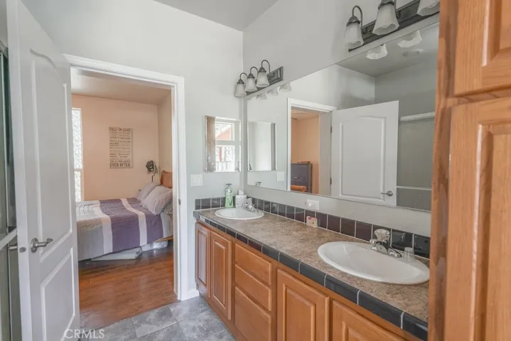6390 Steiffer Road, Magalia, California 95954