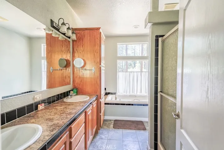6390 Steiffer Road, Magalia, California 95954