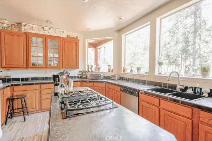 6390 Steiffer Road, Magalia, California 95954