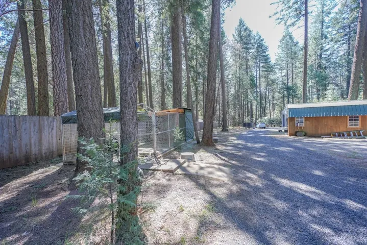 6390 Steiffer Road, Magalia, California 95954