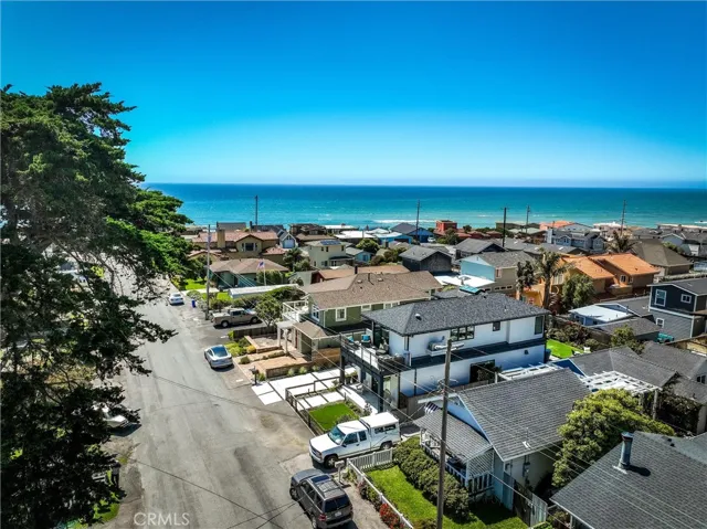 33 12th Street, Cayucos, California 93430
