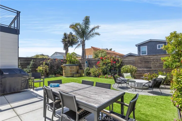 33 12th Street, Cayucos, California 93430