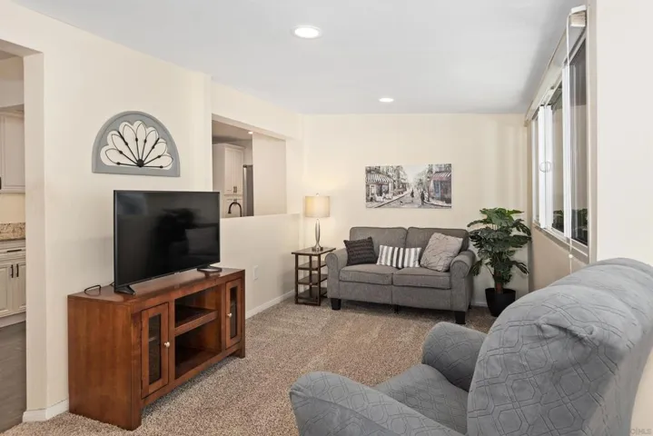 9255 N Magnolia Ave Spc 245, Santee, California 92071