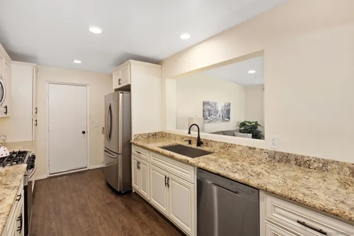 9255 N Magnolia Ave Spc 245, Santee, California 92071