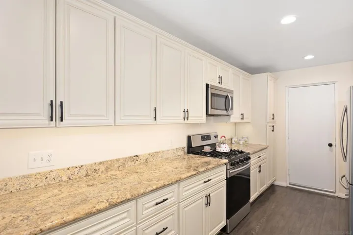 9255 N Magnolia Ave Spc 245, Santee, California 92071
