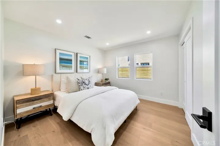 2912 Hillcrest Drive, Los Angeles, California 90016
