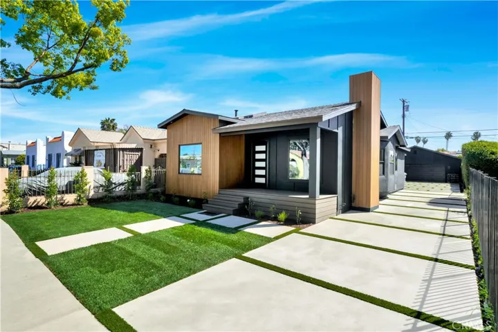 2912 Hillcrest Drive, Los Angeles, California 90016