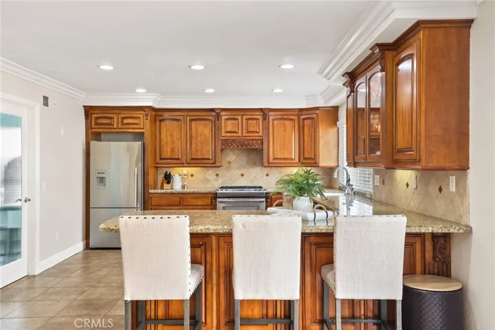 21991 Hoi Circle, Lake Forest, California 92630