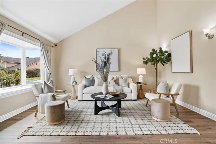 21991 Hoi Circle, Lake Forest, California 92630