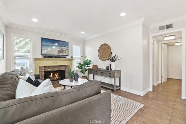 21991 Hoi Circle, Lake Forest, California 92630