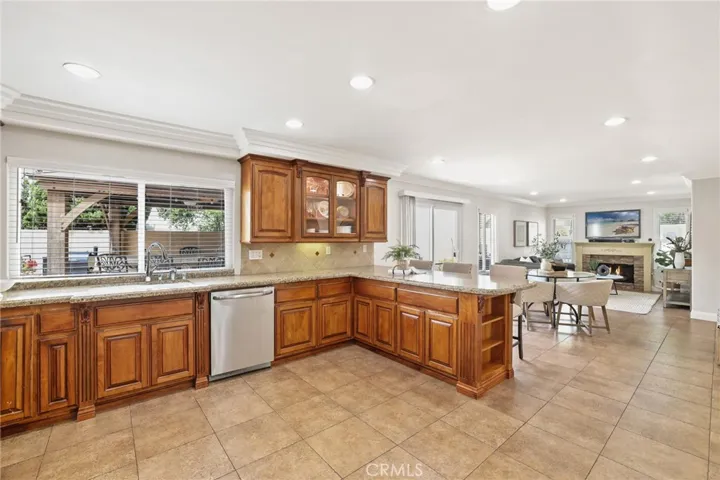 21991 Hoi Circle, Lake Forest, California 92630
