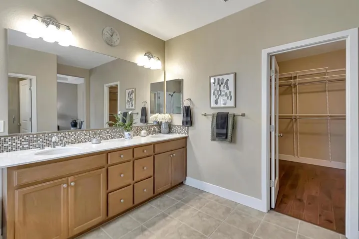 1202 Sagardia Way, Gilroy, California 95020