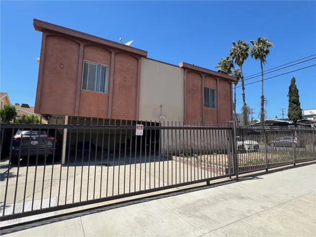 4354 Oakwood 10, Los Angeles, California 90004