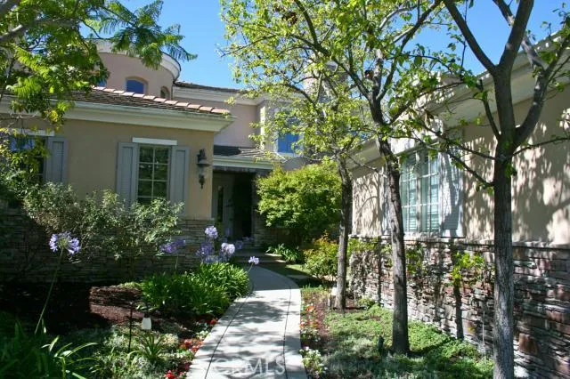 16 Santa Cruz, Rolling Hills Estates, California 90274