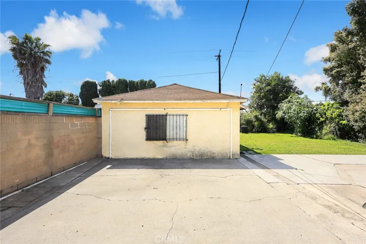 1501 S Chester Avenue, Compton, California 90221