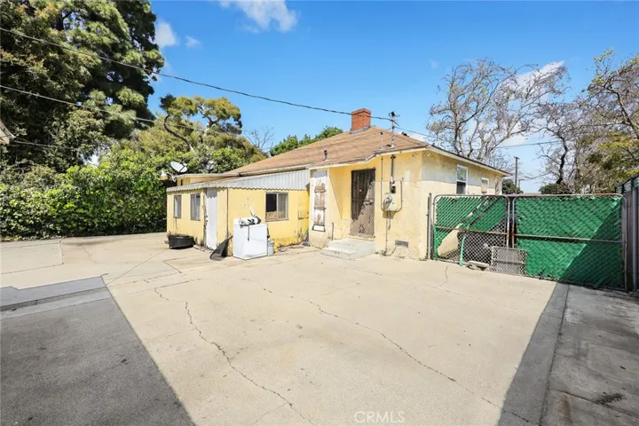1501 S Chester Avenue, Compton, California 90221