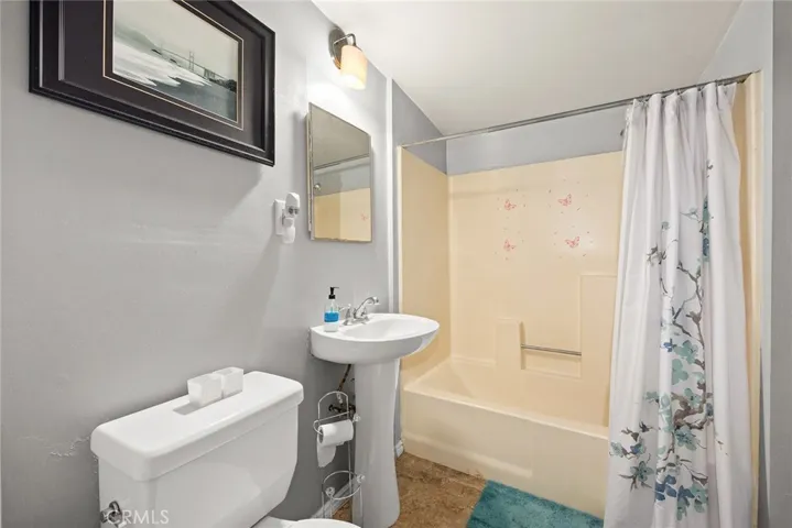 1501 S Chester Avenue, Compton, California 90221