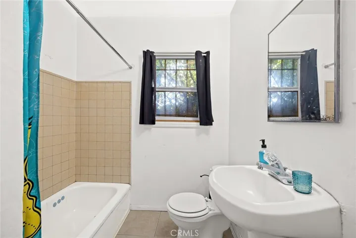 1501 S Chester Avenue, Compton, California 90221