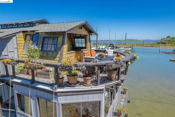 1900 Stenmark Drive Dock 4, Richmond, California 94807
