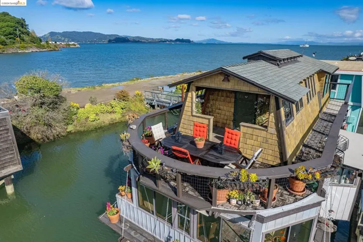 1900 Stenmark Drive Dock 4, Richmond, California 94807