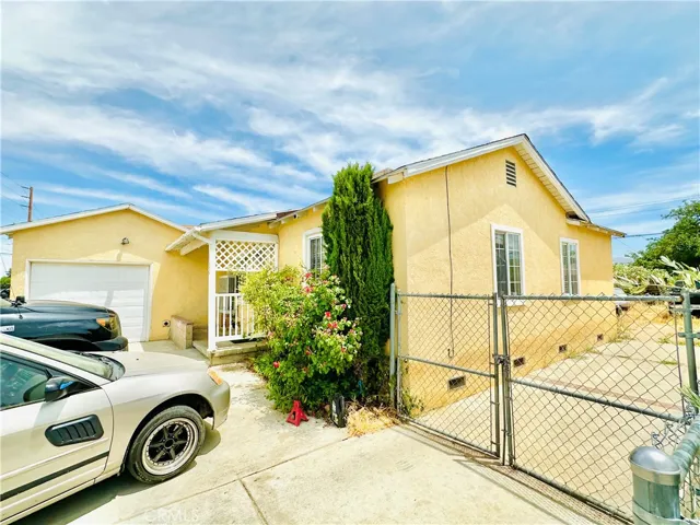 1522 E Avenue R, Palmdale, California 93550