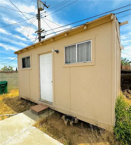1522 E Avenue R, Palmdale, California 93550