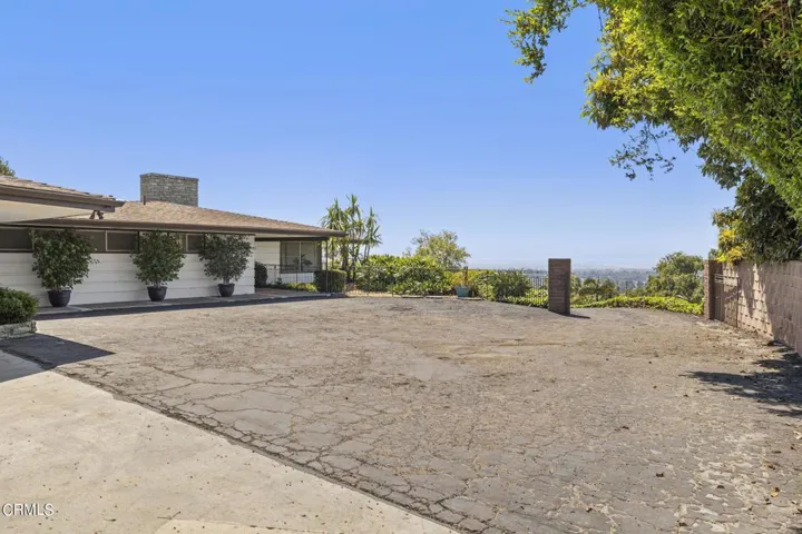 66-web-or-mls-UpmarketMedia-185ViaBaja-2