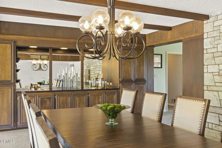 28-web-or-mls-Upmarketmedia_185Via-93