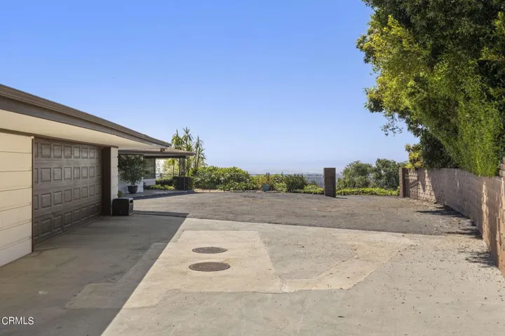 68-web-or-mls-UpmarketMedia-185ViaBaja-1