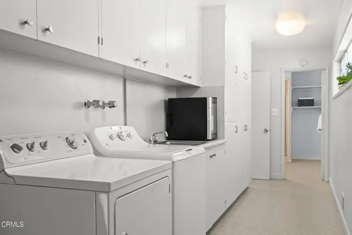 43-web-or-mls-Upmarketmedia_185Via-180