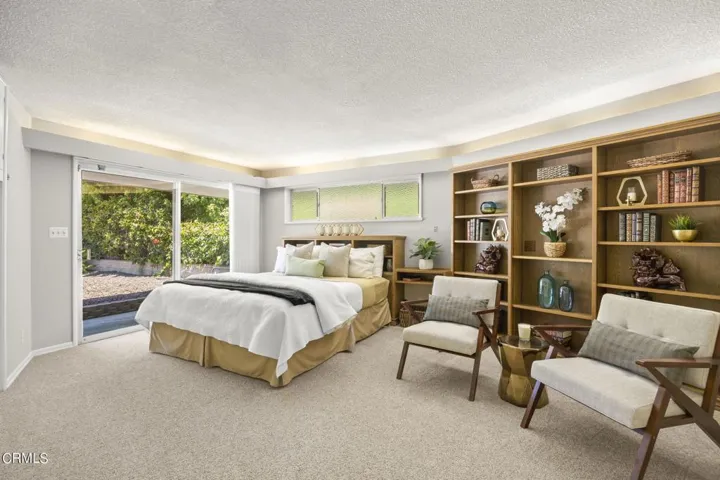 31-web-or-mls-Upmarketmedia_185Via-135