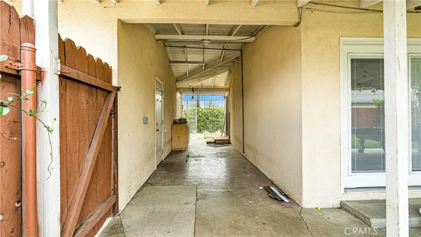 16489 Ivy Avenue, Fontana, California 92335
