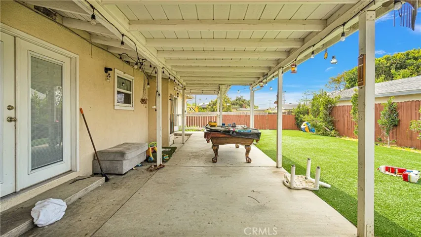 16489 Ivy Avenue, Fontana, California 92335