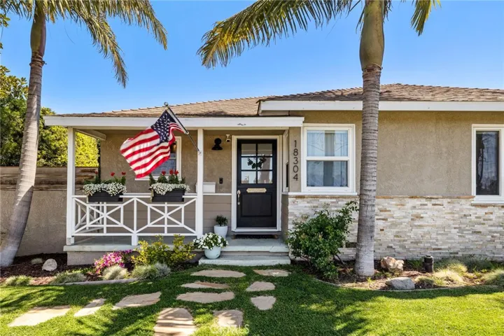 18304 Ermanita Avenue, Torrance, California 90504